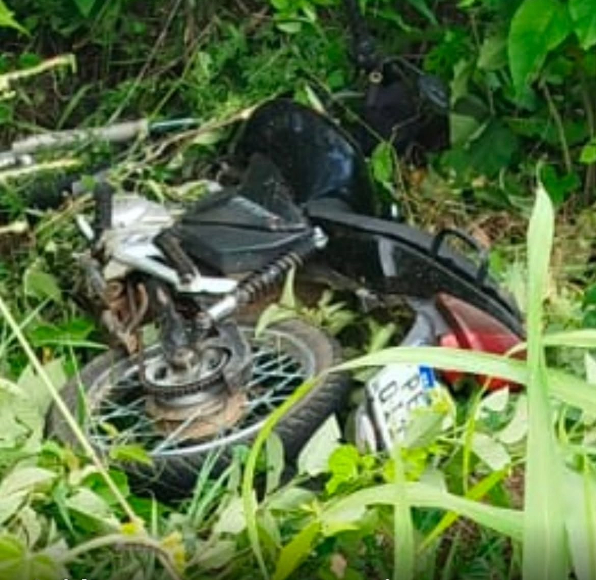 Acidente de moto termina em morte na tarde deste domingo na estrada de ibiritanga